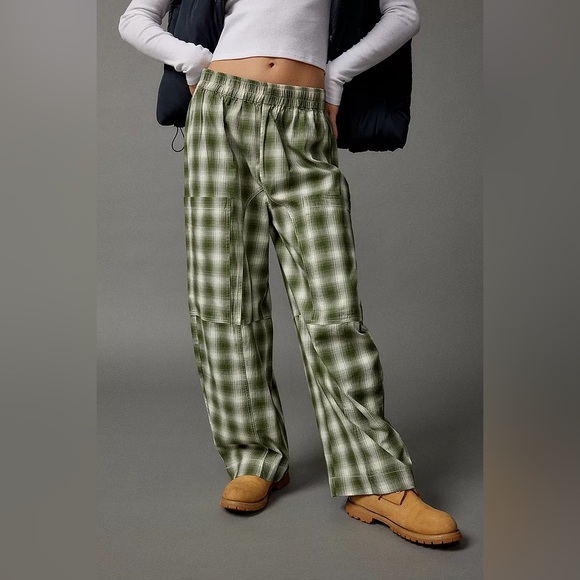NWT BDG Urban Outfitters Mae Flannel Pants XS Green Plaid Carpenter Wide Leg - Picture 7 of 12